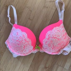 Victoria’s Secret Dream Angels Push-up Bra